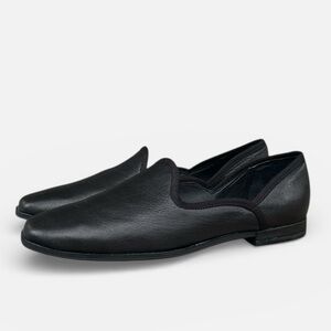CHELSEA & VIOLET Lousa Leather Loafer in Black Size 7